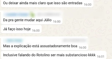 Print do grupo Dionísio + Al Forno no WhatsApp: o time aplica um ajuste no mesmo dia e Júlio conclui que a explicação do cardápio está assustadoramente boa